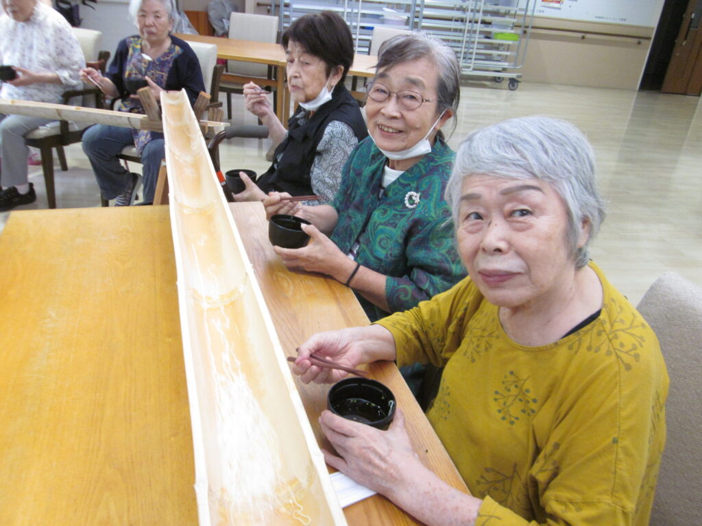 [明神DS] そうめん争奪戦 勃発⁉ [流しそうめん]