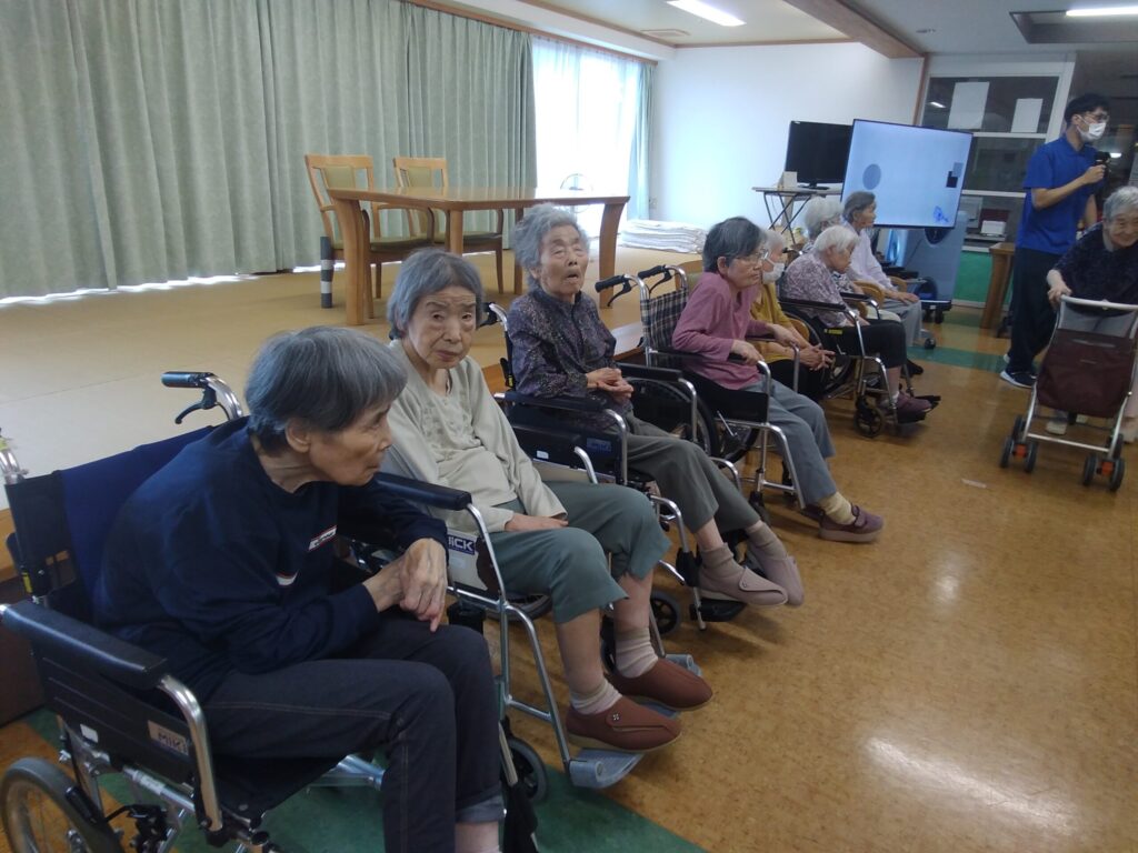 リーフ新市特養・ショート合同敬老会